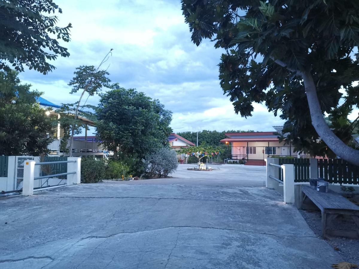 18 négyzetméteres stúdió Apartman 1 fürdőszobával Ban Luang területén Csomthong Kültér fotó